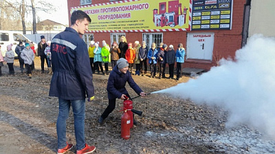 В гостях у пожарных Шелеховского района