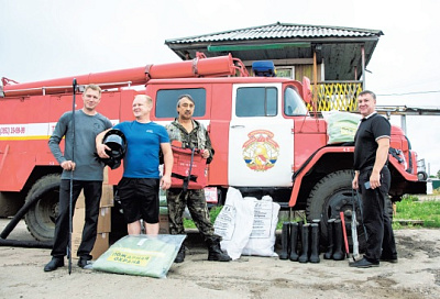 Добровольные пожарные команды поселков Усть-Илимского района получили новый инвентарь для работы