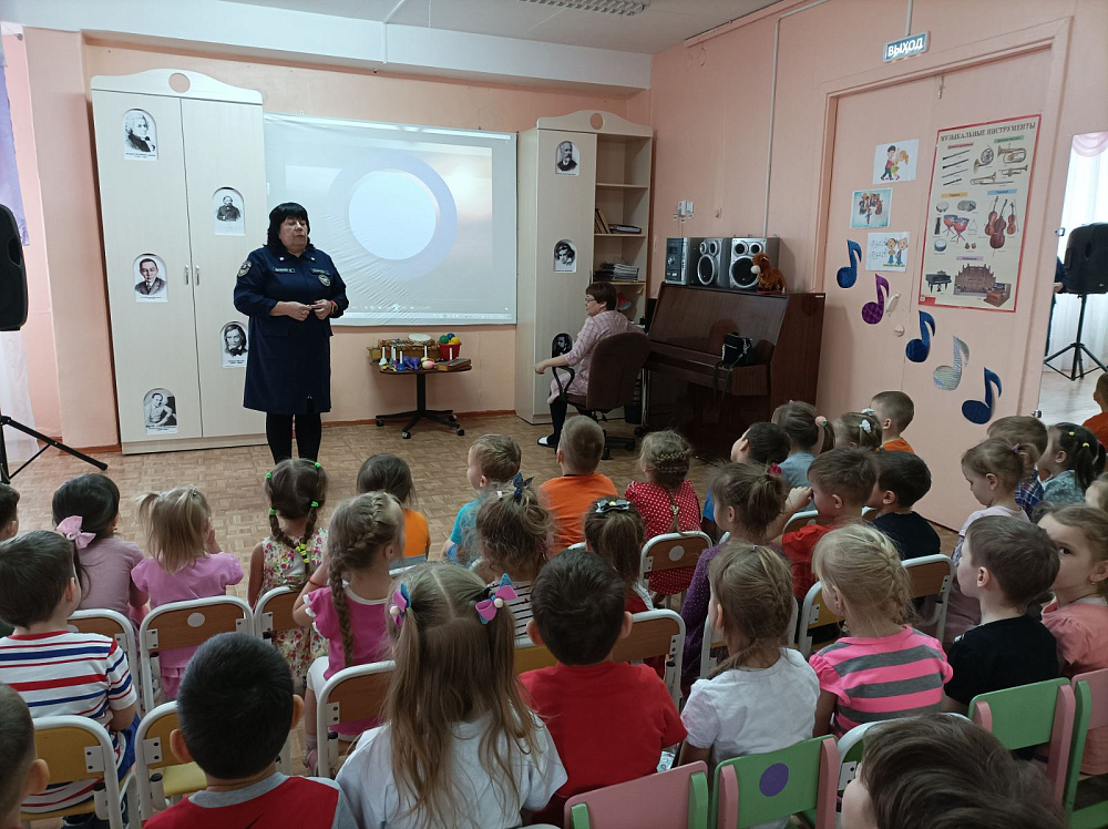 Усольское ВДПО продолжает проводить уроки безопасности в дошкольных учреждениях Усольского района