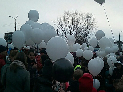 В Нижнеудинске почтили память погибших на пожаре в Кемерово