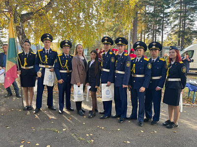 ДЮП "Грифон" города Саянска поздравляет всех добровольцев с профессиональным праздником