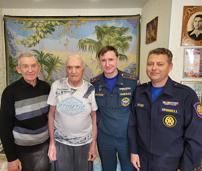 Иркутское городское отделение ВДПО и ГУ МЧС чествовали ветеранов пожарной службы