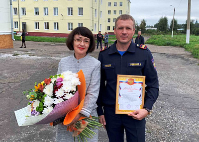 Школьники Усолья-Сибирского повторили правила пожарной безопасности на торжественных линейках