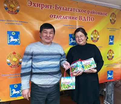 Акция "Спешите делать добро" прошла в поселке Усть-Ордынский