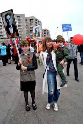 Сотрудники Саянского городского отделения ВДПО приняли участие в шествии «Бессмертного полка»