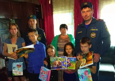 Детям из опекаемых семей Тайшетского района помогли собраться в школу