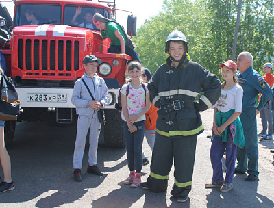 В гостях у пожарных 30 пожарно-спасательной части города Усть-Кута