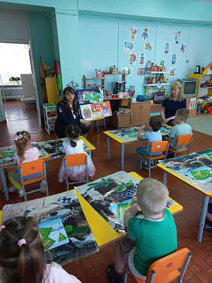 Неделя по пожарной безопасности рамках сотрудничества детского сада «Радуга» и Шелеховского РО ВДПО