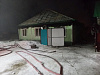 Баня и гараж сгорели в селе Карымск. Добровольцы помогали тушить пожар