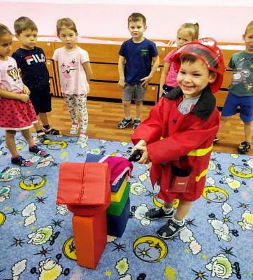 Сюжетно-ролевая игра «Мы пожарные» в детском саду №75 города Иркутска