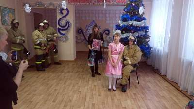 Новогодний праздник в детском доме г. Шелехова